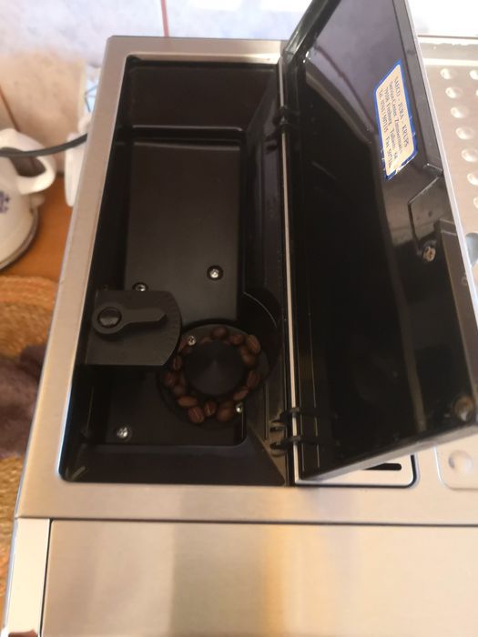 Expresor delonghi magnifica 6700