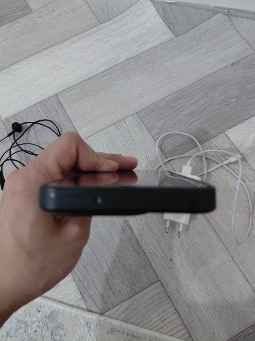 Продам Хонор х6б