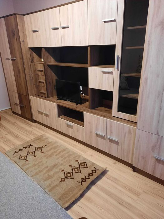 Inchiriez Garsoniera Zona Rogerius