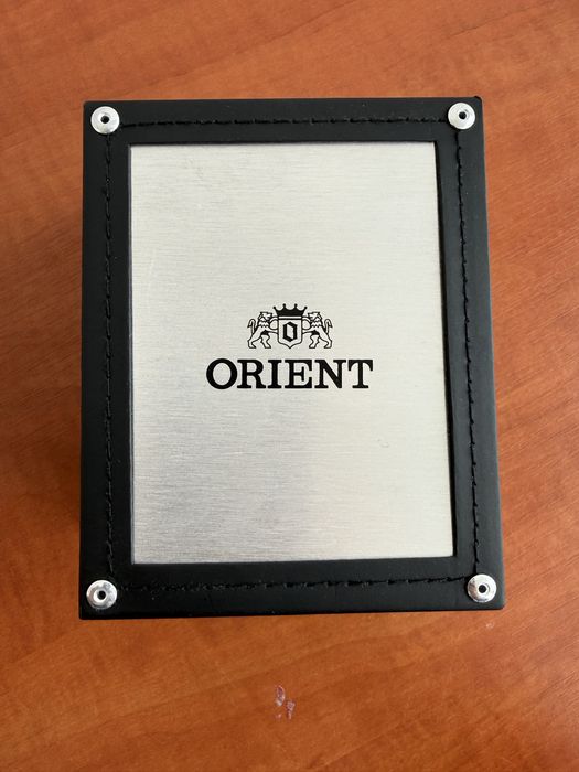 Продам часы Orient Quartz Chronograph (оригинал)