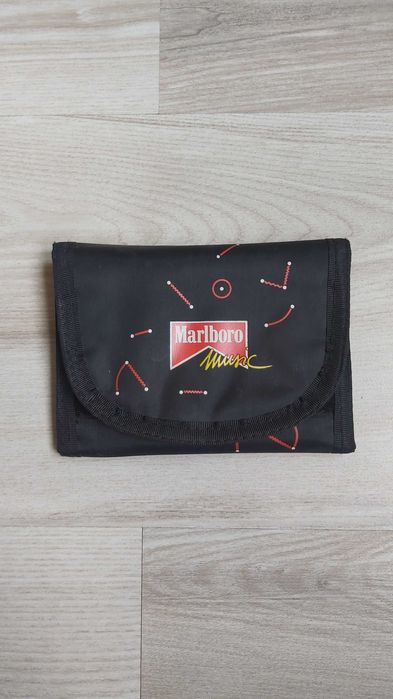Vând portofel unisex Marlboro Music