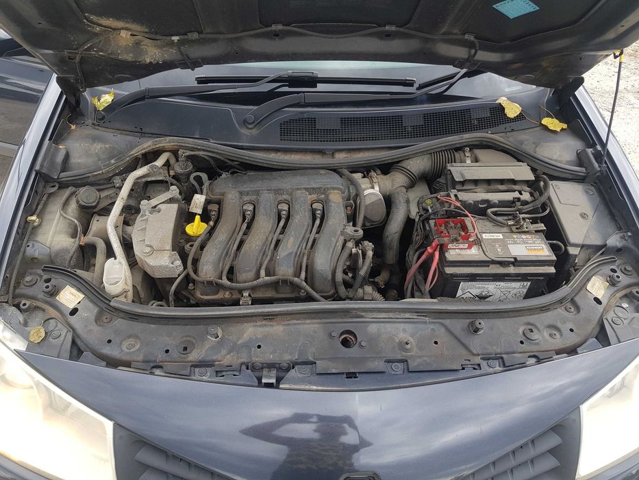 Dezmembram Renault Megane 2 1.6 b Usa fata/usa spate /punte spate