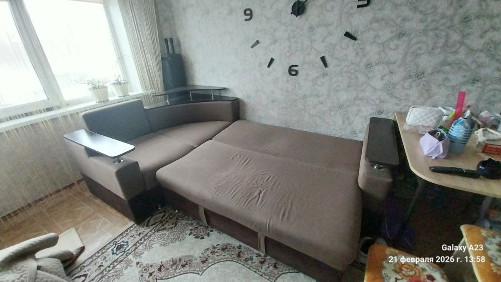 Диван угловой.раскладной