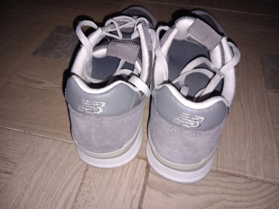 Adidași new balance