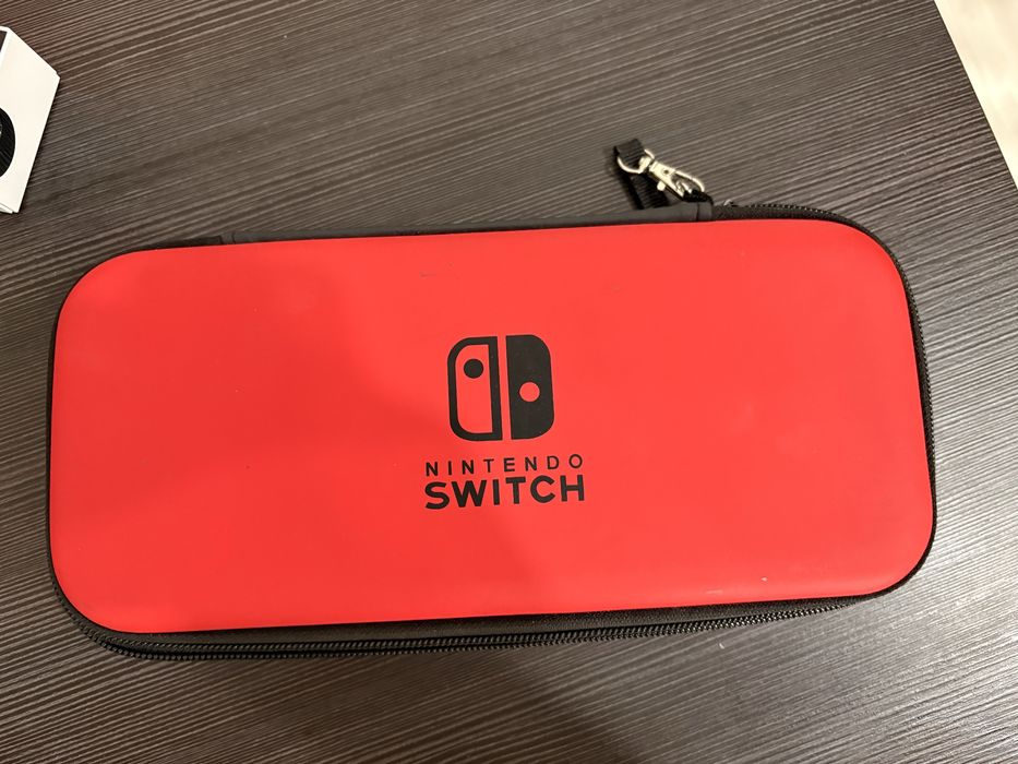 Игровая приставка Nintendo Switch OLED белый