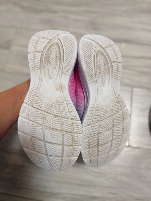 Маратонки Skechers 35 номер