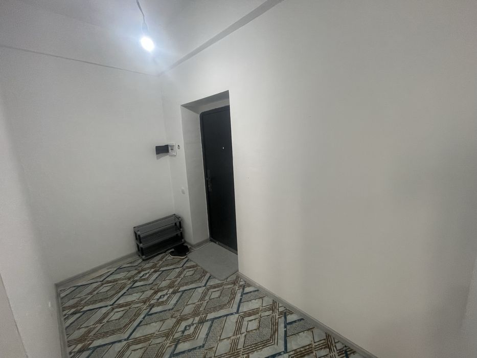 5/1 да 9 этажка домда 5 этаж 2 хонали ижарага берилади.