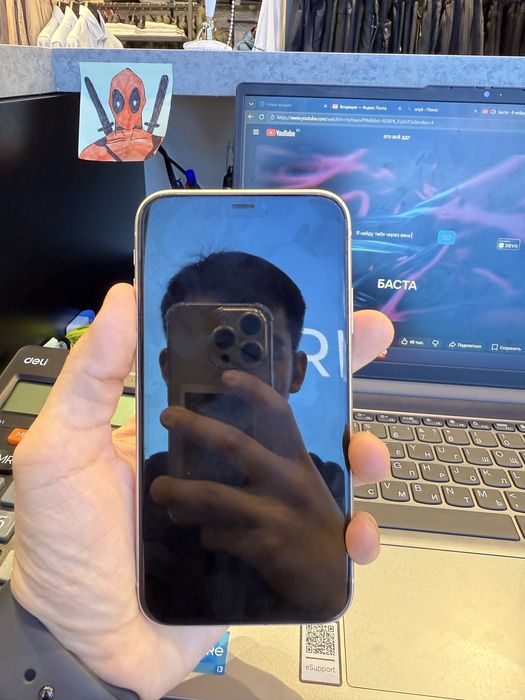 iphone 11, продаю