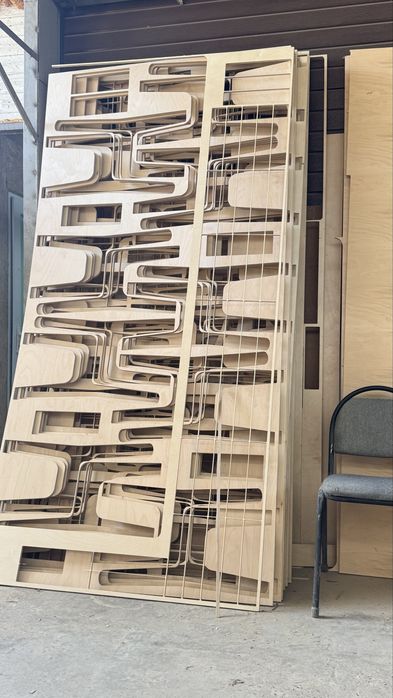 Отдам: Обрезки фанеры, опилки