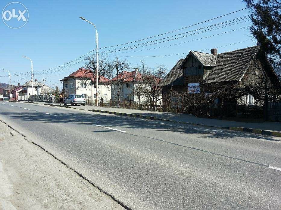 Vand casa batraneasca si teren