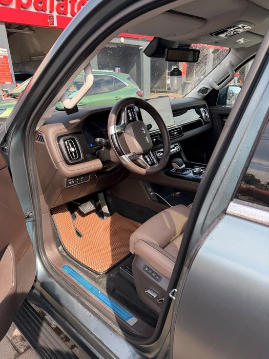 BAIC BJ60 Flagship 4x4 – 2024 | 18.000 km | Full Option | Garanție de fabrică
