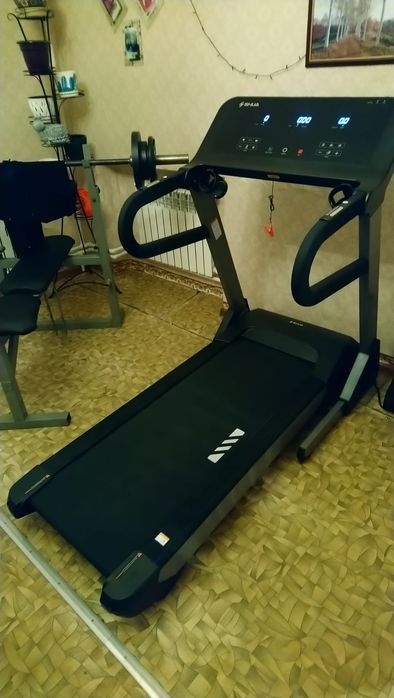 Продам беговую дорожку