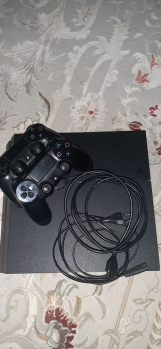 PS 《4》.Баламның PS -ны.Көп ойнамады.Екі джостигімен сатылады.