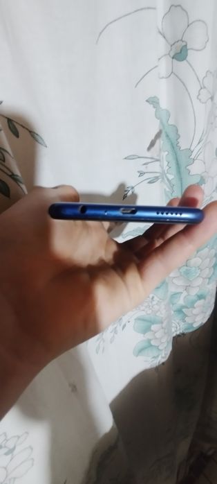 продам Samsung galaxy A10s