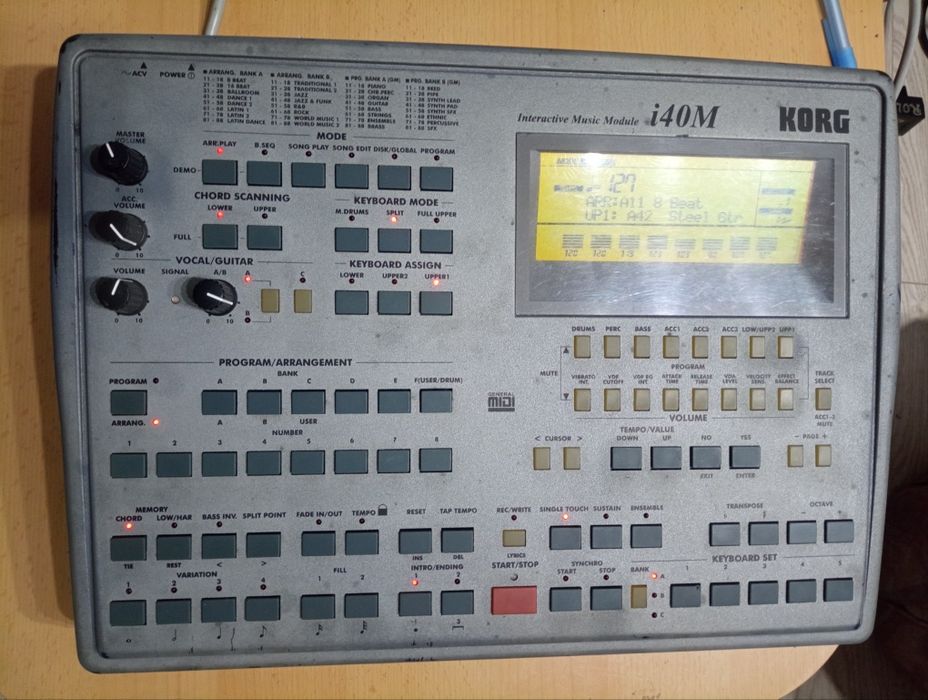 Modul midi tonuri și ritmuri Korg