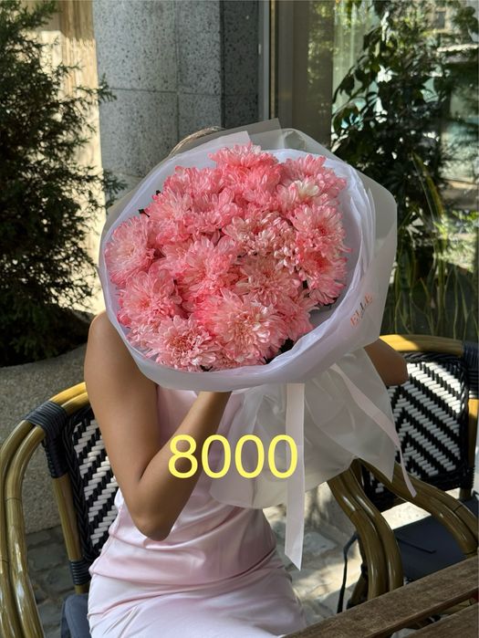 Букет гортензия, хризантема, розы