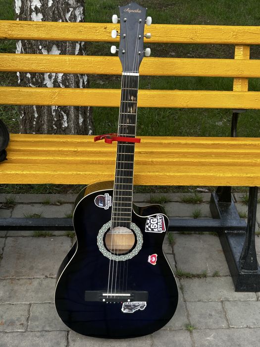 Нихуюви гитара сатыладыы