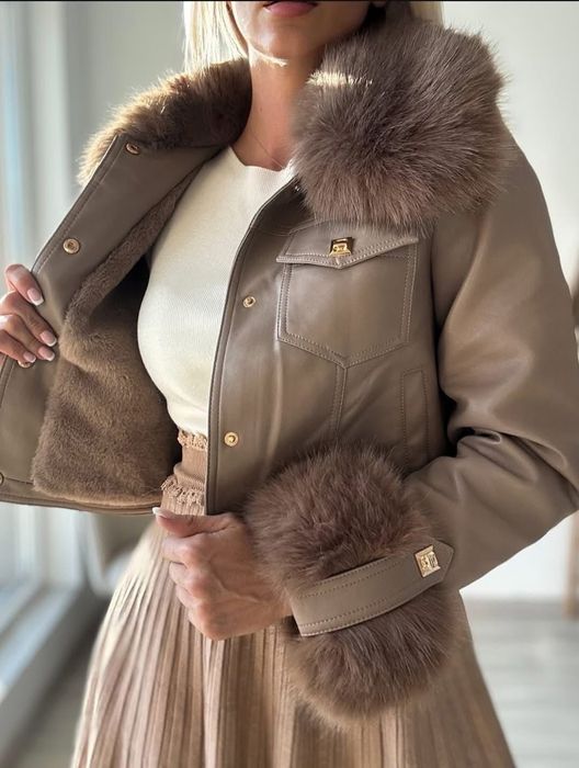 Хитово яке в цвят капучино