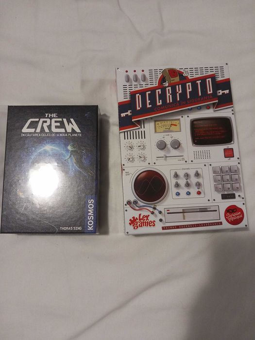 Pachet 2 Jocuri Sigilate: Decrypto + The Crew (În Căutarea Planetei 9) – Limba Română