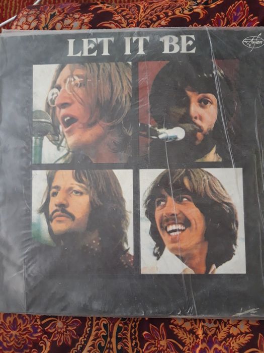 Виниловый Пластинки..4 Пластинок Легендарный The BEATLES. 1-2.