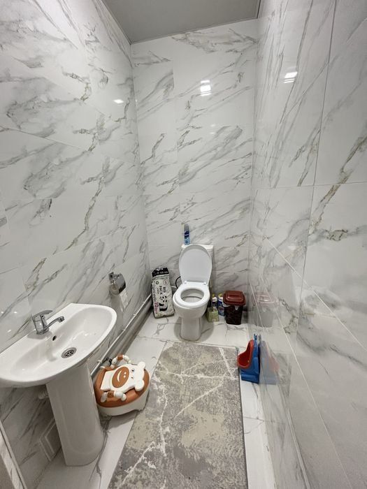 Сергили Спутник 16а. 2/8/16 Уйда керакли шароитлар бор Оилага берилади