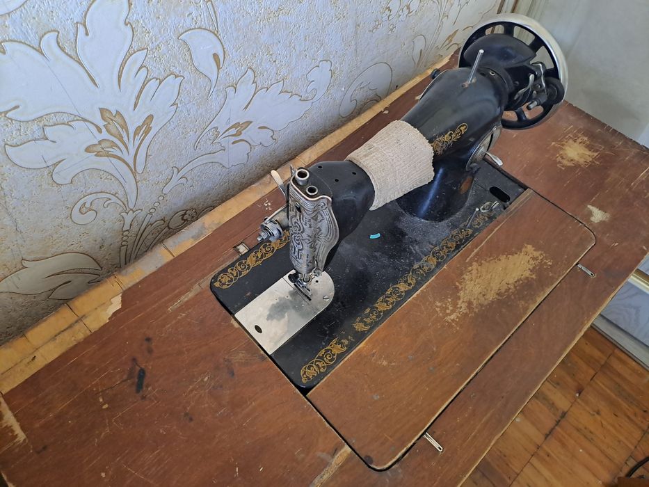 Швейная машина ручная