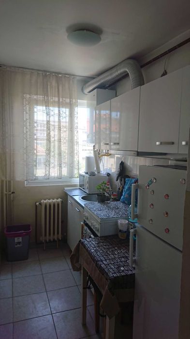 Proprietar inchiriez ap. 2 camere, Spital Judetean, centrala, aer cond