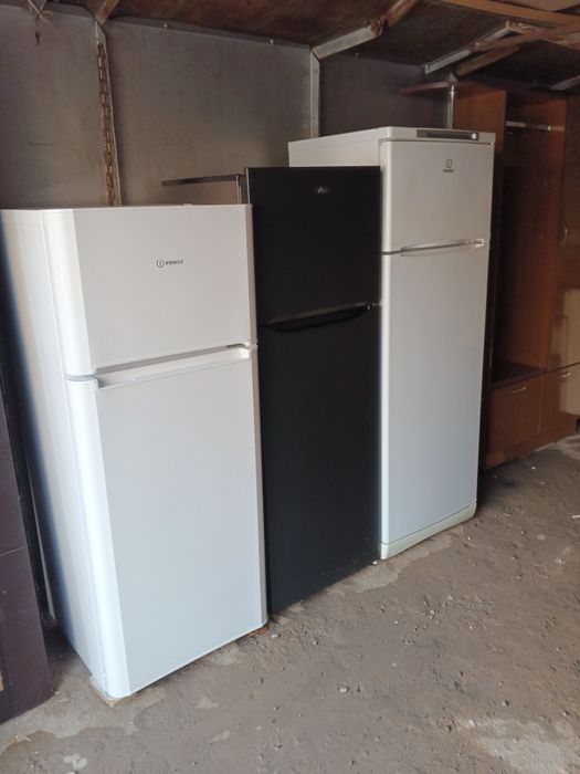 Холодильник лар сотилади