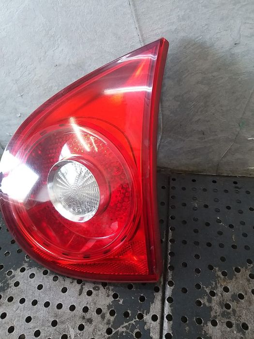 Stop tripla lampa dreapta haion vw golf 5 1k 1k6945094e 028500204b