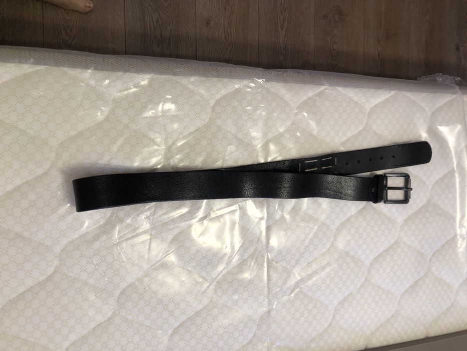 Продавам мъжки кожен колан