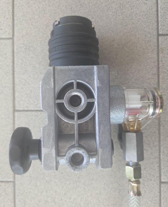 Mandrina Carota Bosch Avem si Masina Karotat Bormasina Carota  Bosch GDB 1600 DE  NOUA  PRODUS  PROFESIONAL. Vindem si 3 Carote Noi de 67, 82, 87