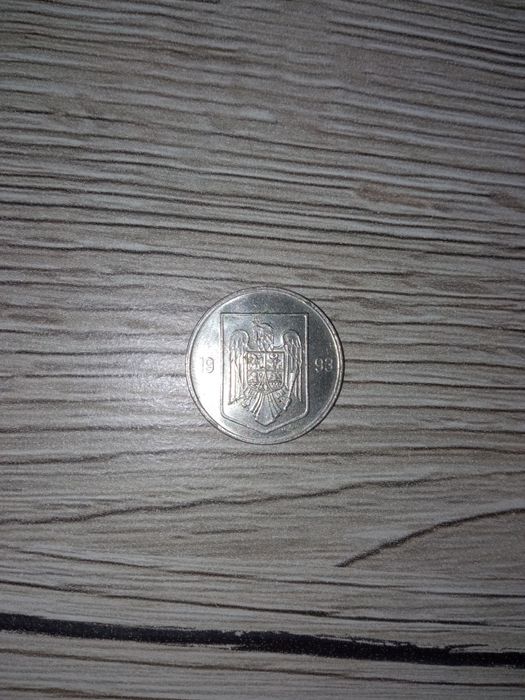 Vând moneda 5 lei an 1993