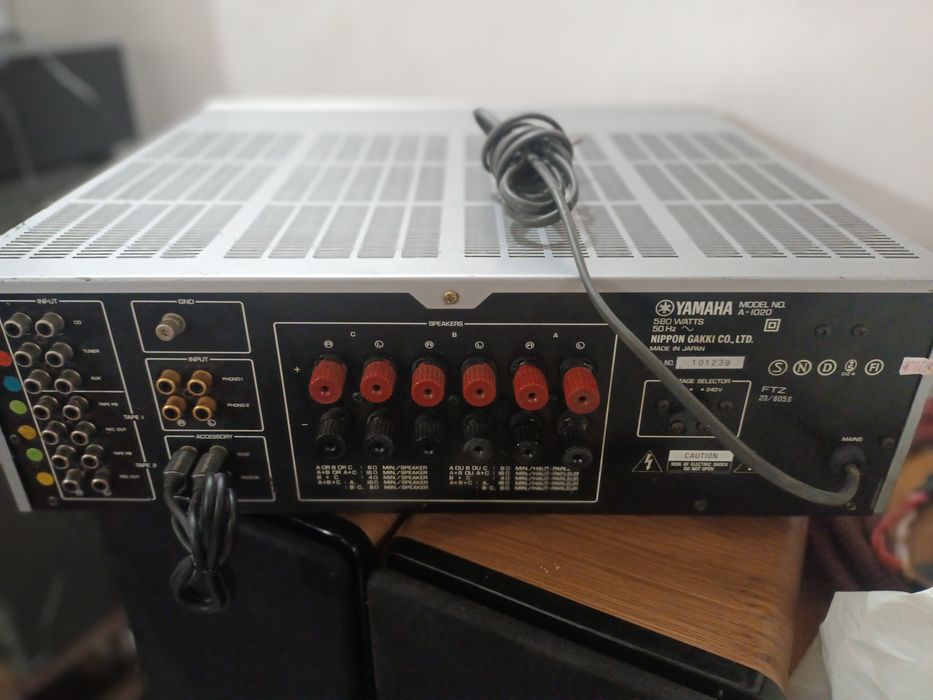 Amplificator audio Yamaha A-1020 Oferta