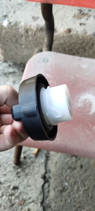 Крышка бензобака Mitsubishi