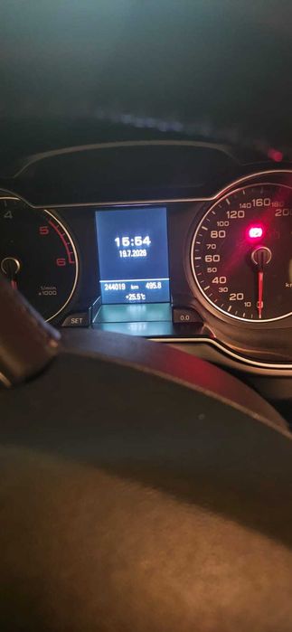 Vând Audi A4 quattro 2012