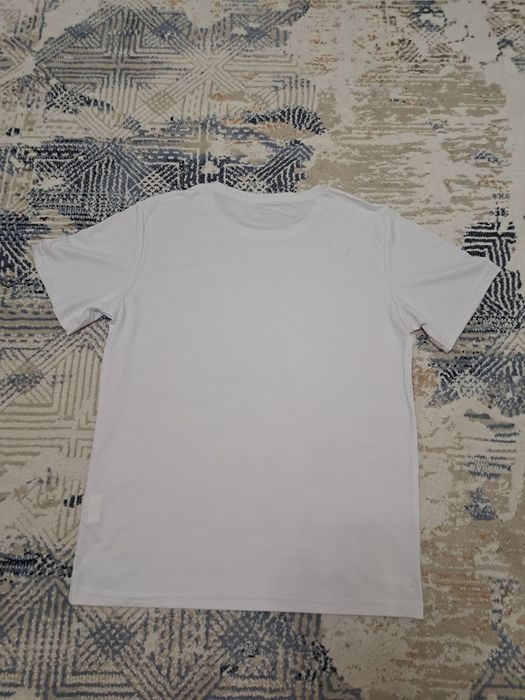 Продаю футболку Adidas