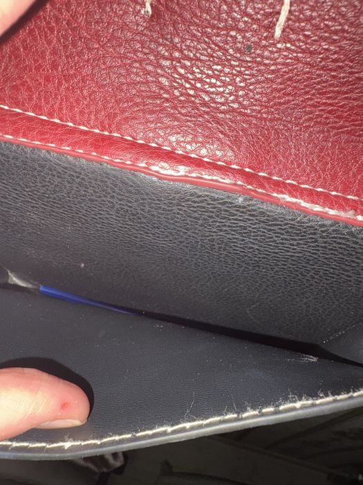 Сумка с ремнем хорошего качества