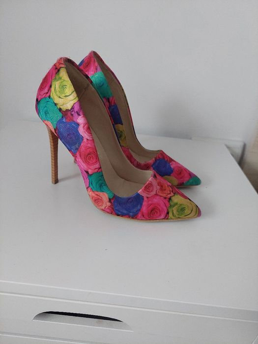 Високи секси токчета