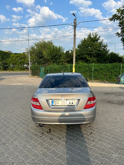 Mercedes-Benz C220 CDI W204 / consum mic / stare bună