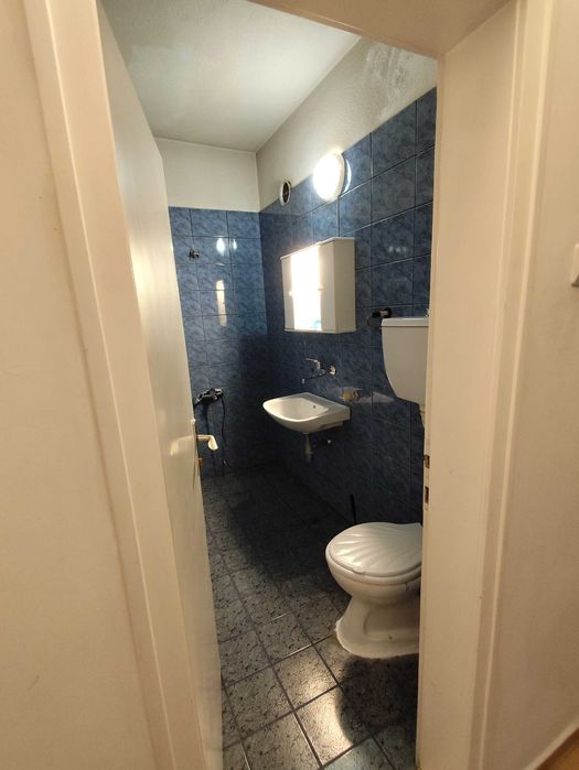 Дава се под наем Двустаен апартамент в София, Толстой - 69 кв.м за 538.56 € - Снимка #3