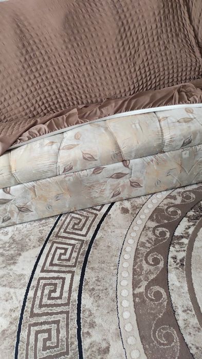 Диван и два кресла