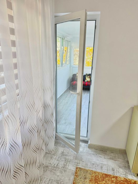 Apartament 2 camere Parc Bazilescu de inchiriat.