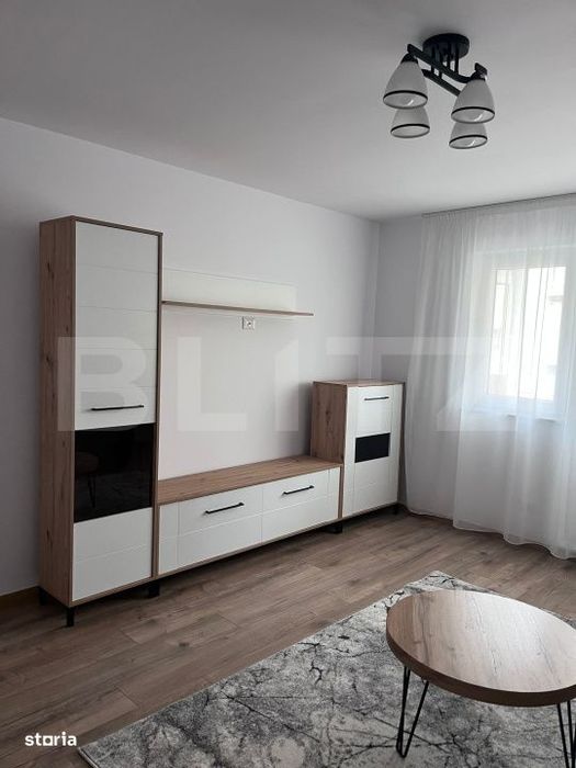 Apartament 4 camere, decomandat, etaj intermediar, zona USV
