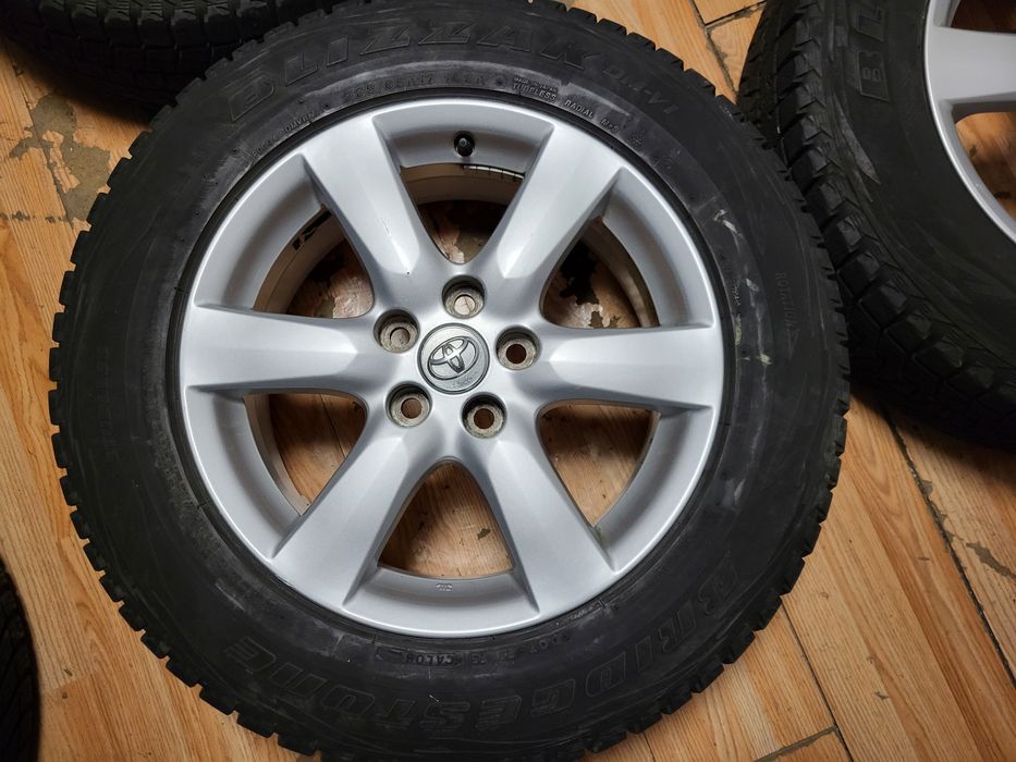 Toyota 17" 5x114,3 RAV 4 оригинални лети джанти Тойота 225/65/17