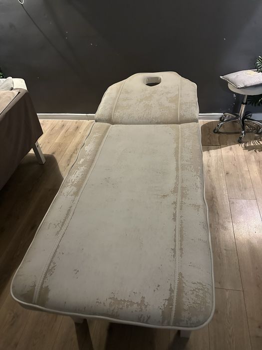 Массажная кушетка