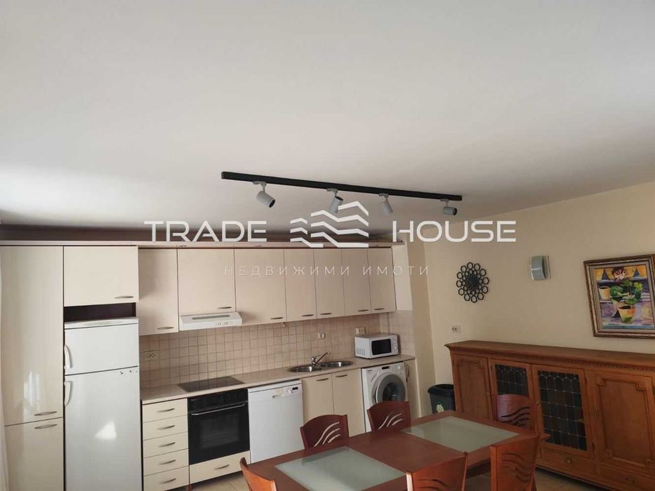 Дава се под наем Многостаен апартамент в Пловдив, Младежки Хълм - 140 кв.м за 860 € - Снимка #4