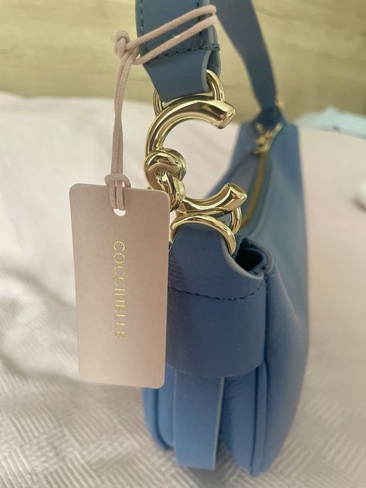 Оригинална чисто нова чанта Coccinelle