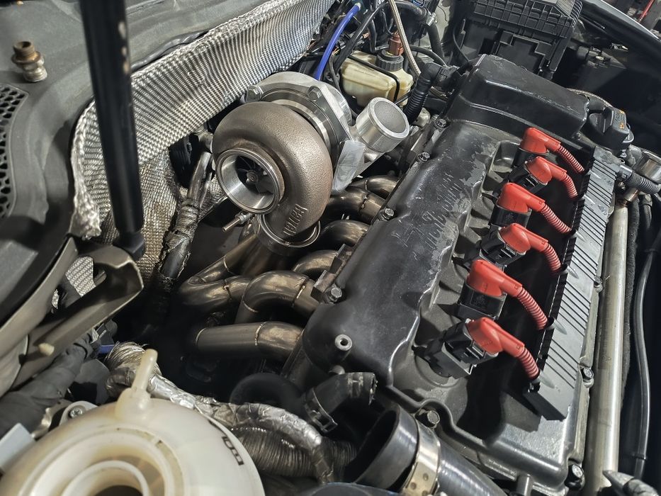 Изпускателен колектор за r32