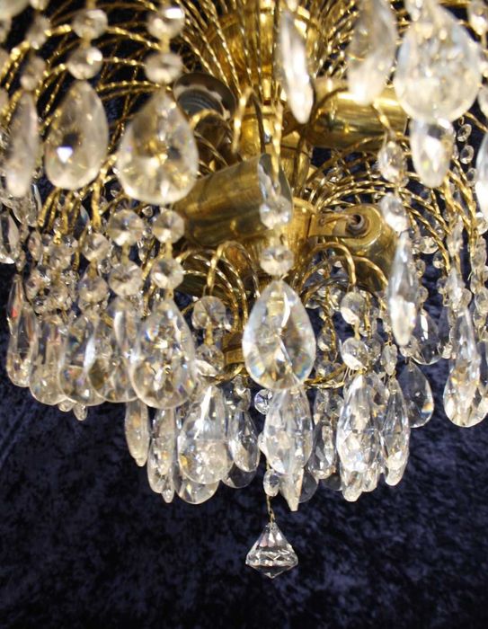 Голям кристален полилей