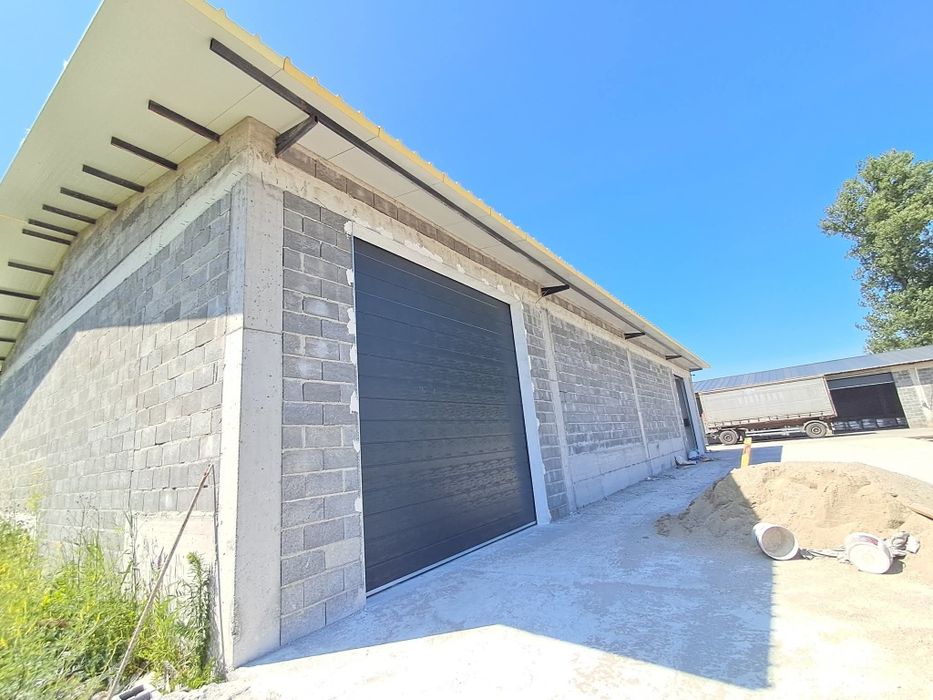 Usa de garaj,  uși secționale , usi tip rulou,  usa industriala